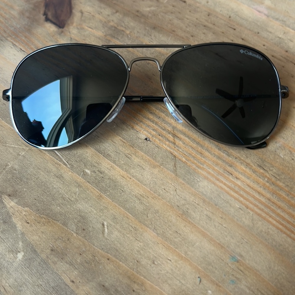 Columbia Norwester model C113SP Polarized